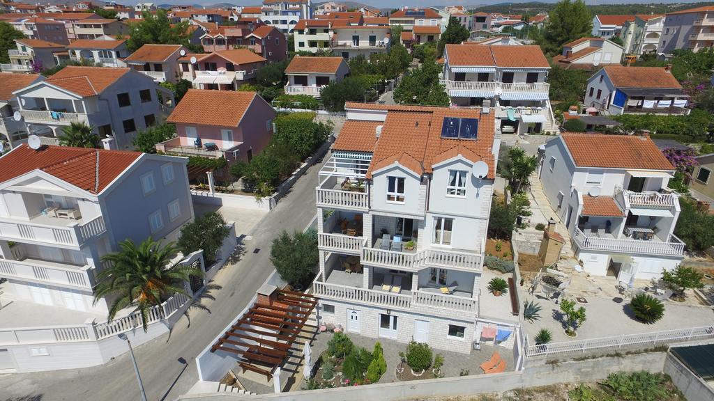 Apartments Wisibada Trogir Exterior foto